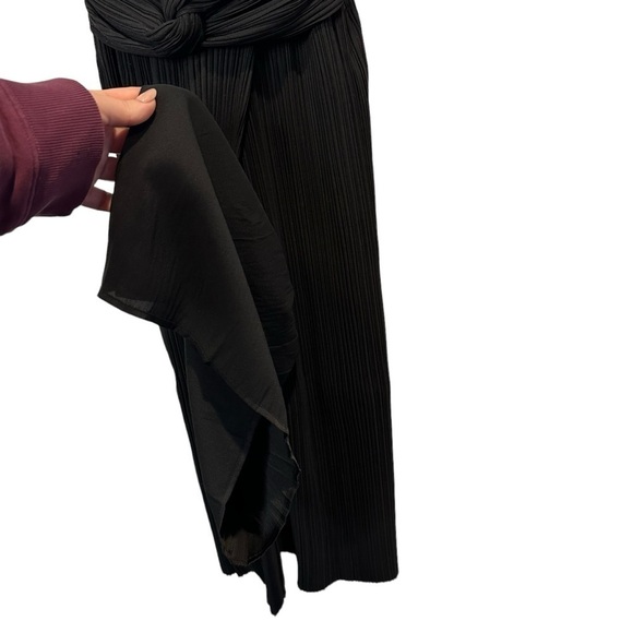 NEW Xiaoli Women’s Textured Pleated Spaghetti Strap Black Dress Size X-Small - Picture 5 of 12